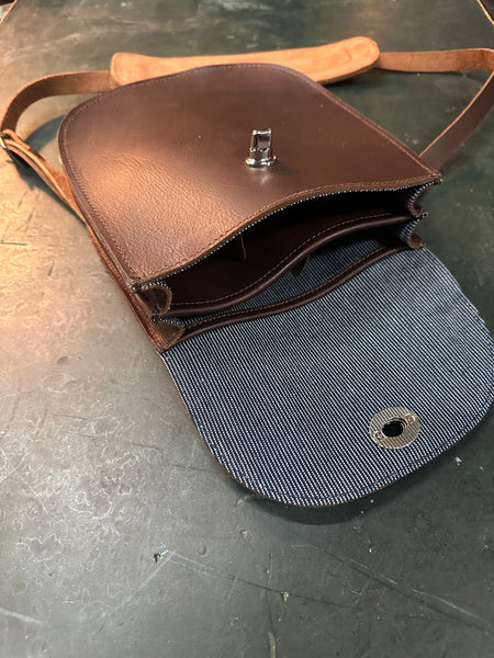 Leather crossbody Transit bag